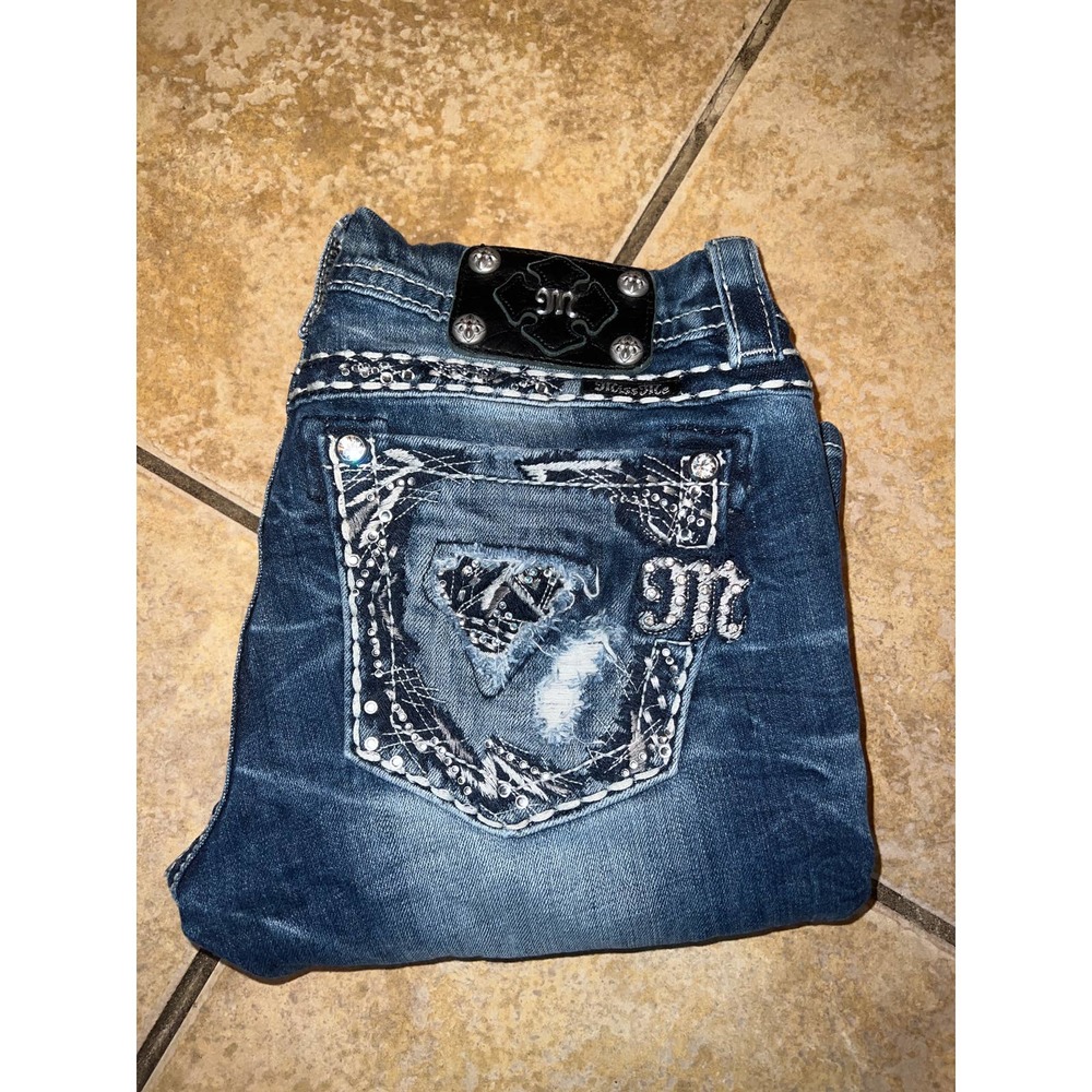 Miss Me Cropped Jeans Size 28x25